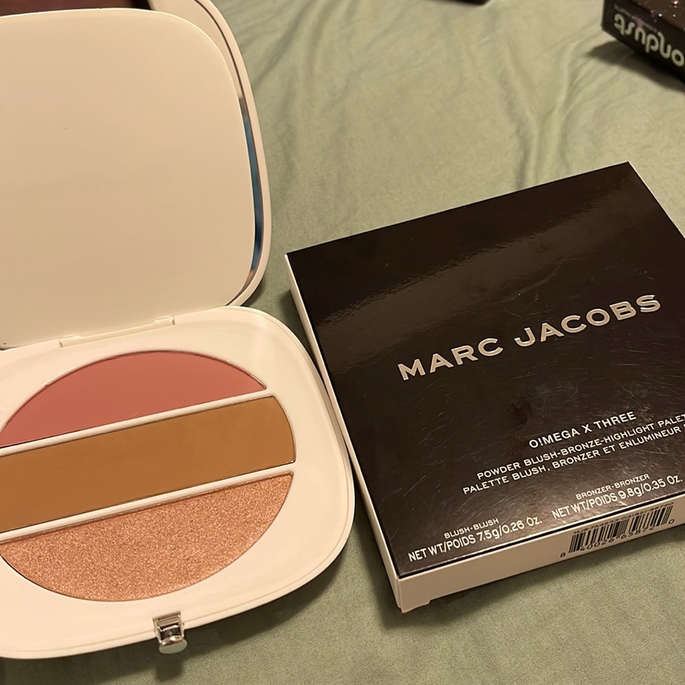 Marc Jacob’s O!mega x three blush bronze highlight palette